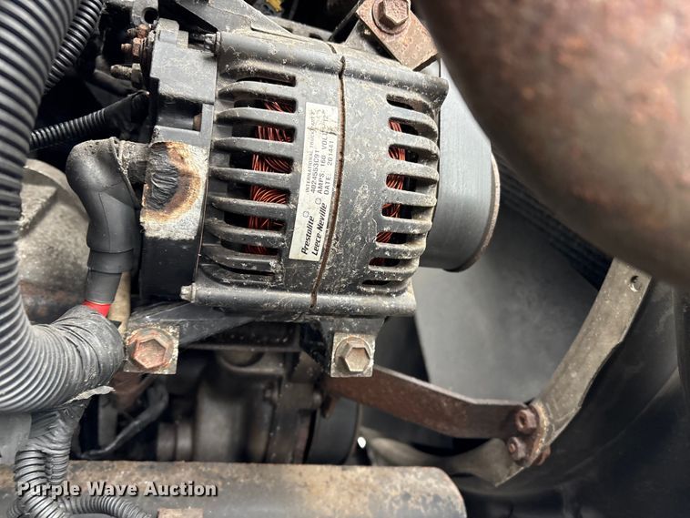 image for item DT2843 2015 International 4300 box truck