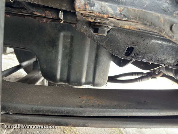 image for item DT2843 2015 International 4300 box truck