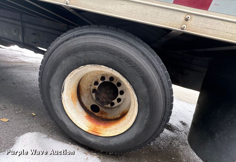 image for item DT2843 2015 International 4300 box truck