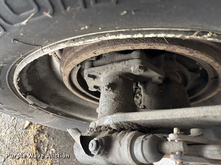 image for item DT2843 2015 International 4300 box truck