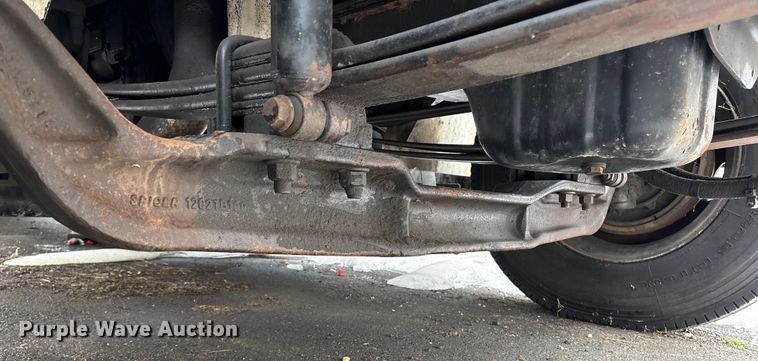 image for item DT2843 2015 International 4300 box truck