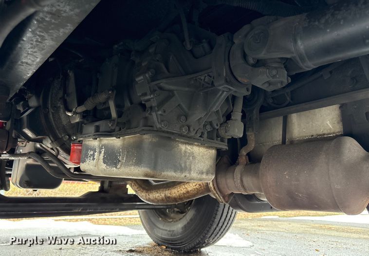 image for item DT2844 2015 International 4300 box truck