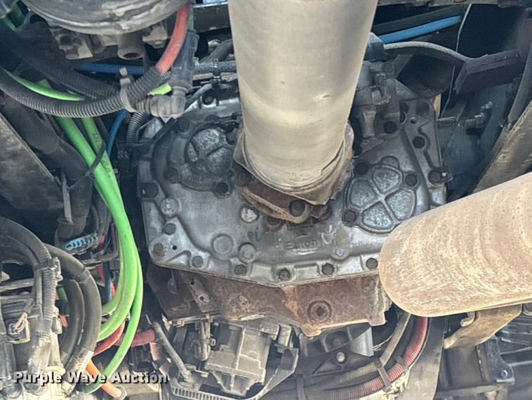 image for item DU0397 2019 International LT625 semi truck