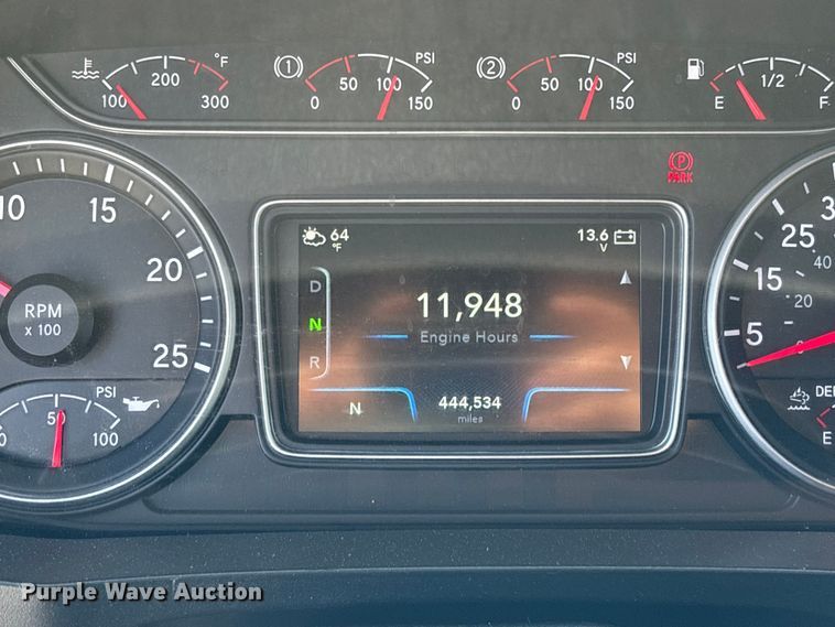 image for item DU0397 2019 International LT625 semi truck