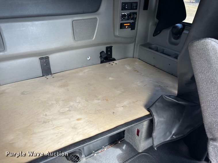 image for item DU0397 2019 International LT625 semi truck