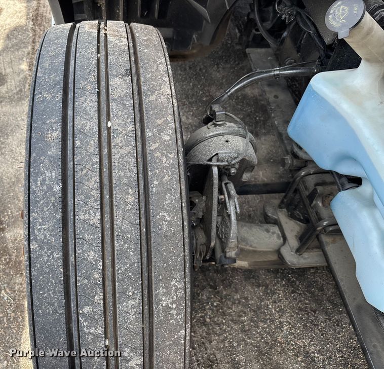 image for item DU0397 2019 International LT625 semi truck