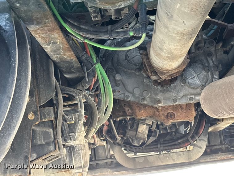 image for item DU0398 2019 International LT625 semi truck