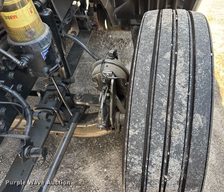 image for item DU0398 2019 International LT625 semi truck