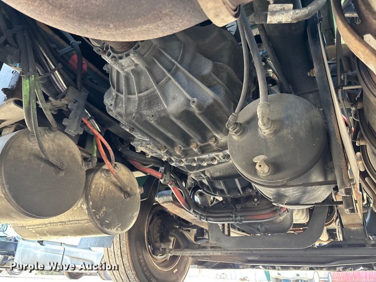 image for item DU0403 2020 International LT625 semi truck