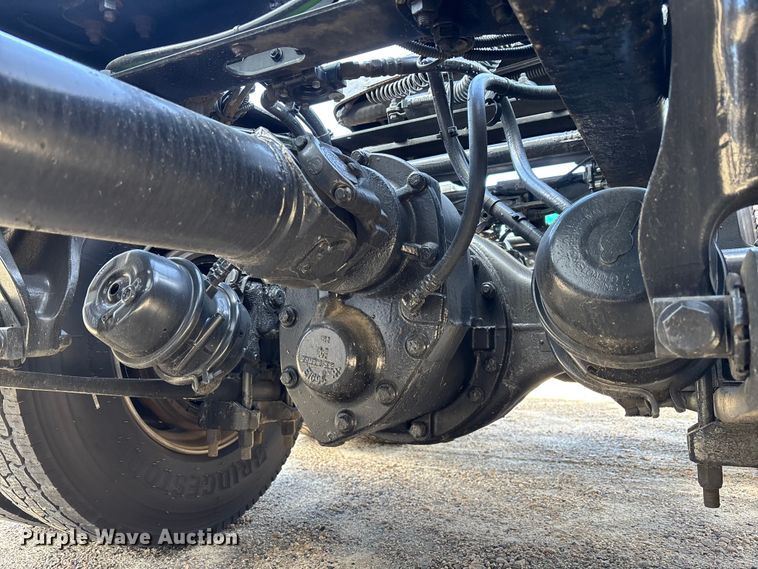 image for item DU0405 2019 International LT625 semi truck