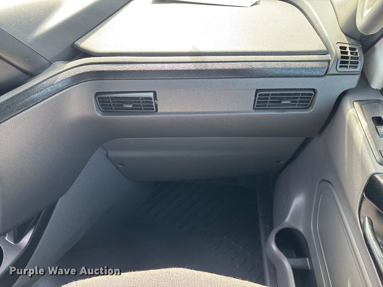 image for item DU0405 2019 International LT625 semi truck