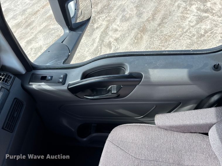 image for item DU0405 2019 International LT625 semi truck