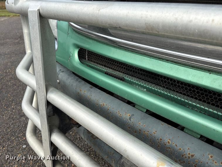 image for item DU1337 2015 Freightliner Columbia semi truck