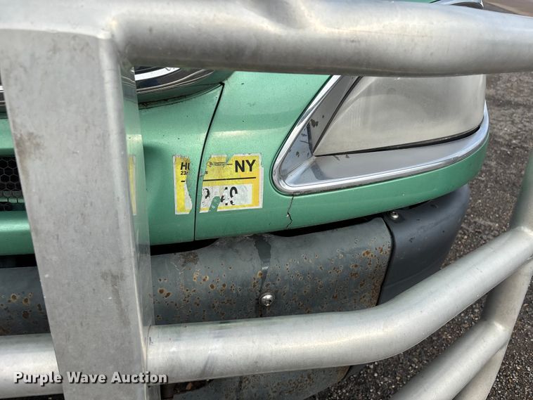 image for item DU1337 2015 Freightliner Columbia semi truck