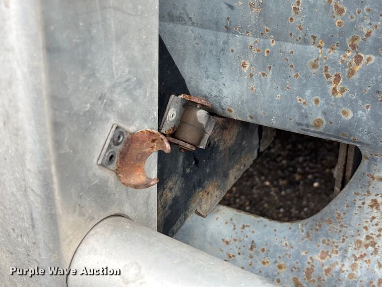 image for item DU1337 2015 Freightliner Columbia semi truck