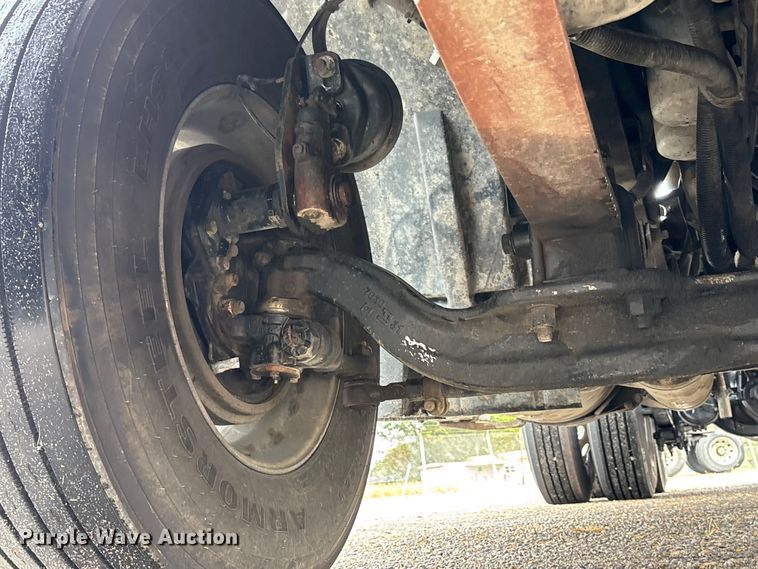 image for item DU1337 2015 Freightliner Columbia semi truck