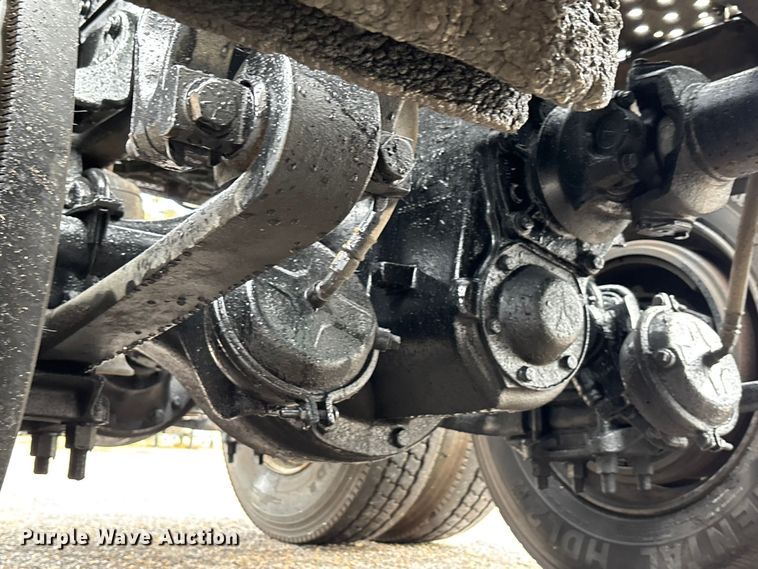 image for item DU1337 2015 Freightliner Columbia semi truck