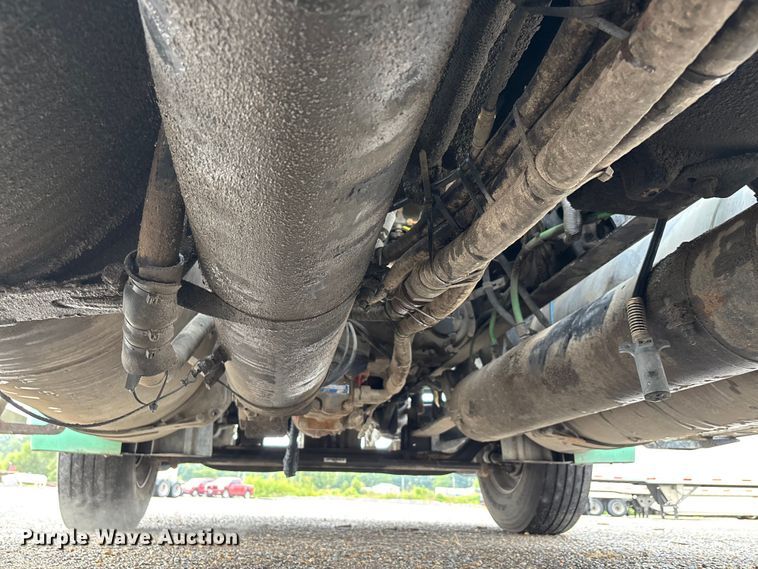 image for item DU1337 2015 Freightliner Columbia semi truck