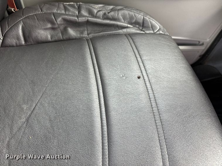 image for item DU1337 2015 Freightliner Columbia semi truck