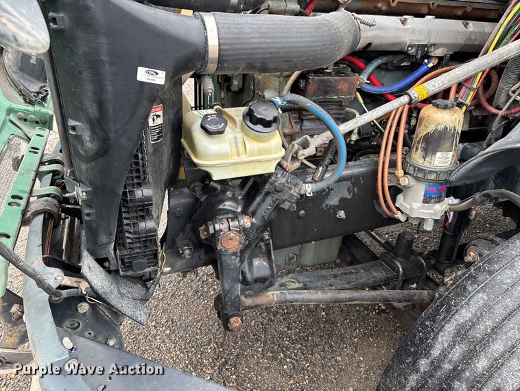 image for item DU1337 2015 Freightliner Columbia semi truck