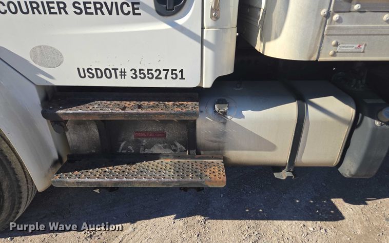 image for item DU2718 2017 Freightliner Business Class M2 box truck