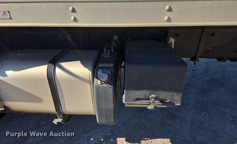 image for item DU2718 2017 Freightliner Business Class M2 box truck