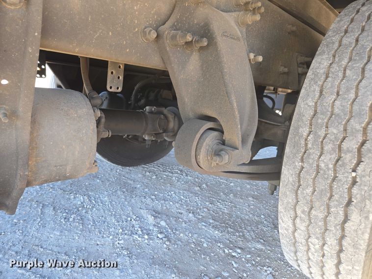 image for item DU2718 2017 Freightliner Business Class M2 box truck