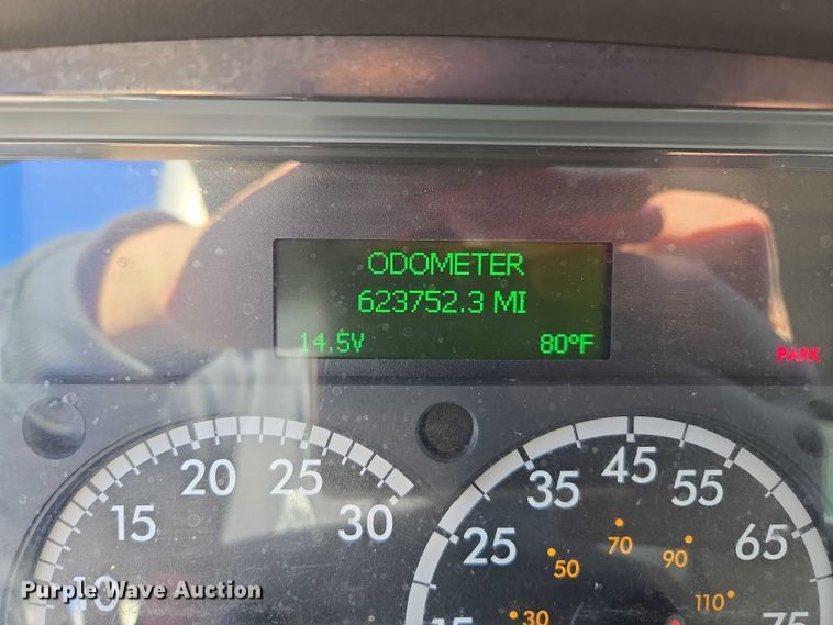 image for item DU2718 2017 Freightliner Business Class M2 box truck