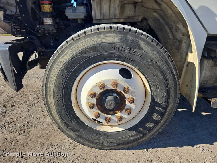 image for item DU2718 2017 Freightliner Business Class M2 box truck