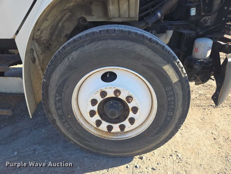 image for item DU2718 2017 Freightliner Business Class M2 box truck