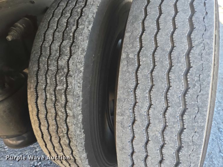 image for item DU2718 2017 Freightliner Business Class M2 box truck