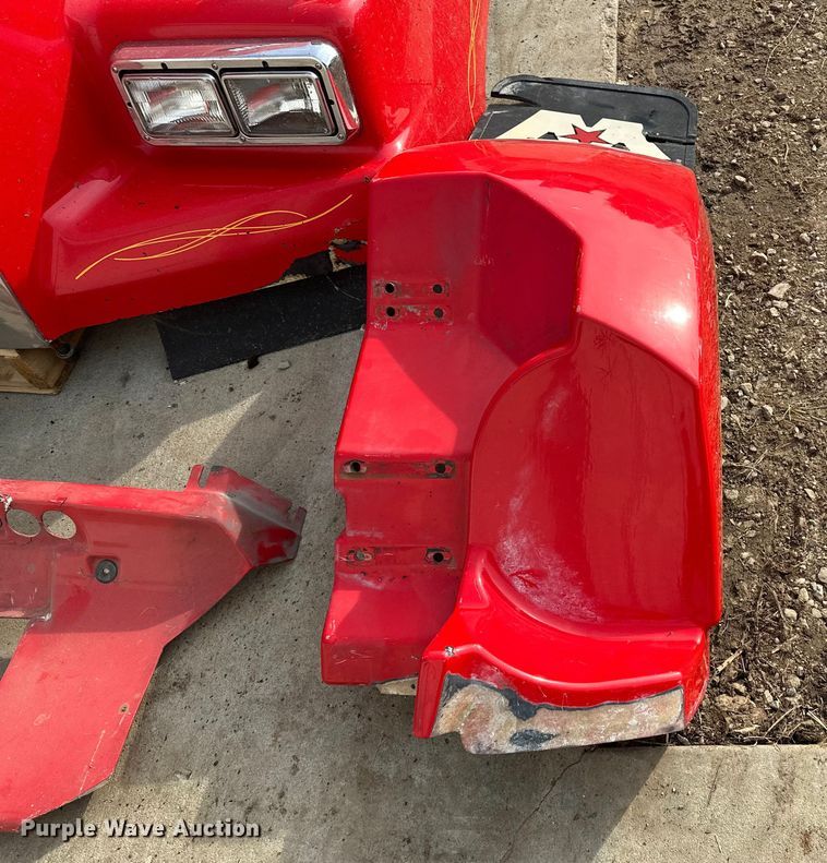 image for item DV0779 Western 4900 truck parts