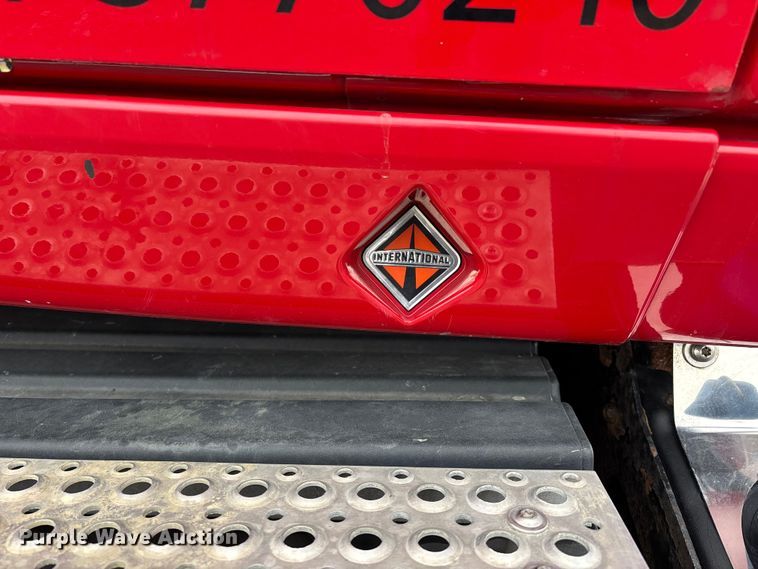 image for item DW7468 2017 International ProStar Plus semi truck