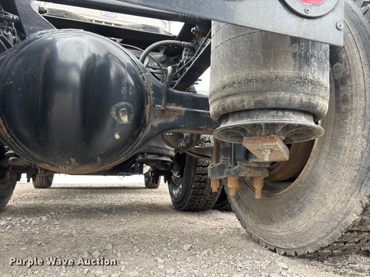 image for item DW7468 2017 International ProStar Plus semi truck