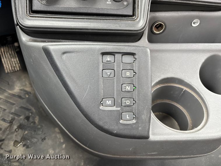 image for item DW7468 2017 International ProStar Plus semi truck