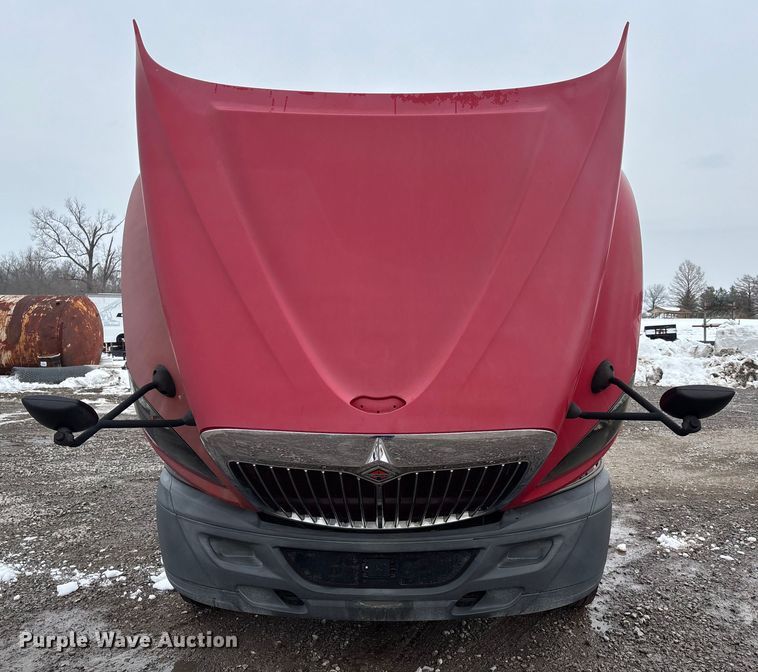 image for item DW7468 2017 International ProStar Plus semi truck