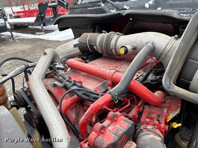 image for item DW7468 2017 International ProStar Plus semi truck