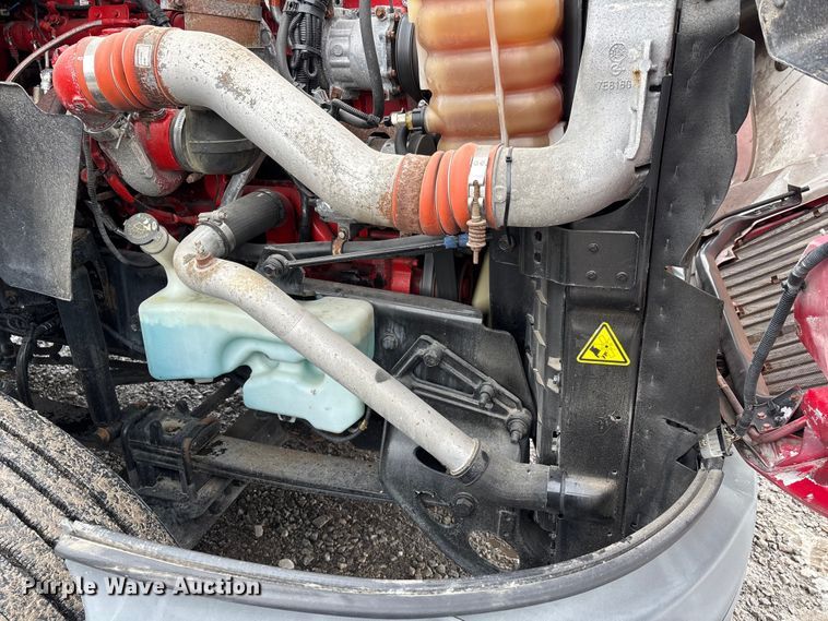 image for item DW7468 2017 International ProStar Plus semi truck