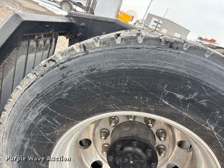 image for item DW7468 2017 International ProStar Plus semi truck