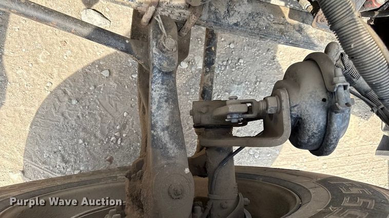 image for item DY8114 2006 Peterbilt 379 semi truck