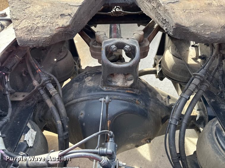 image for item DZ4331 2018 Kenworth T400 semi truck