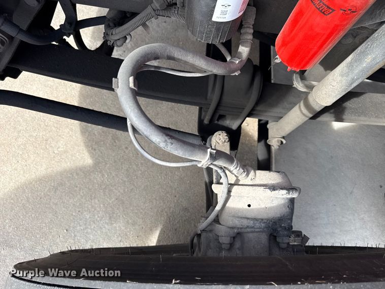 image for item DZ4331 2018 Kenworth T400 semi truck