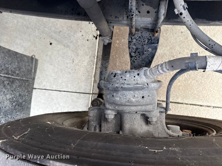 image for item DZ4331 2018 Kenworth T400 semi truck