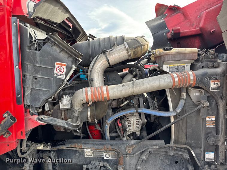 image for item DZ4331 2018 Kenworth T400 semi truck