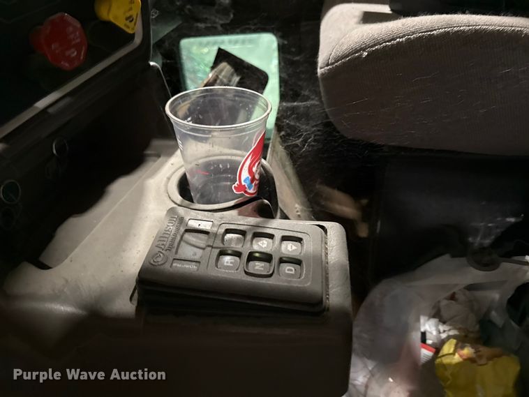 image for item DZ4332 2016 Kenworth T400 semi truck