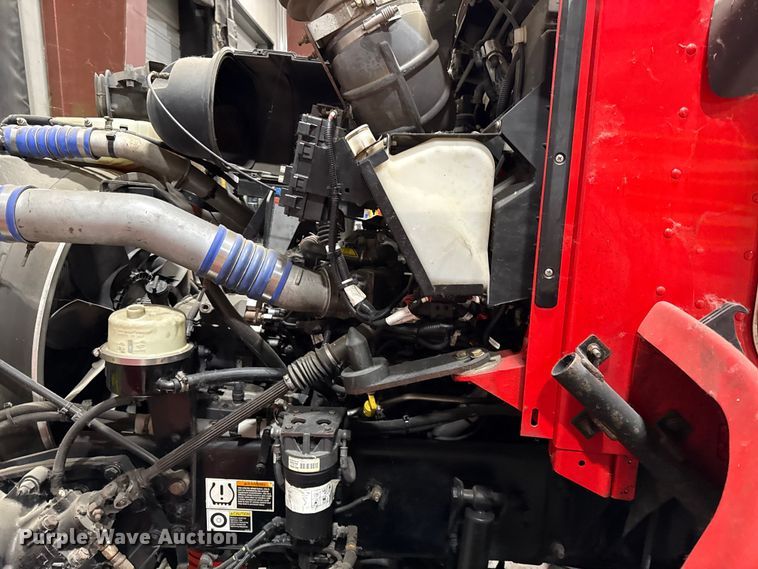 image for item DZ4332 2016 Kenworth T400 semi truck