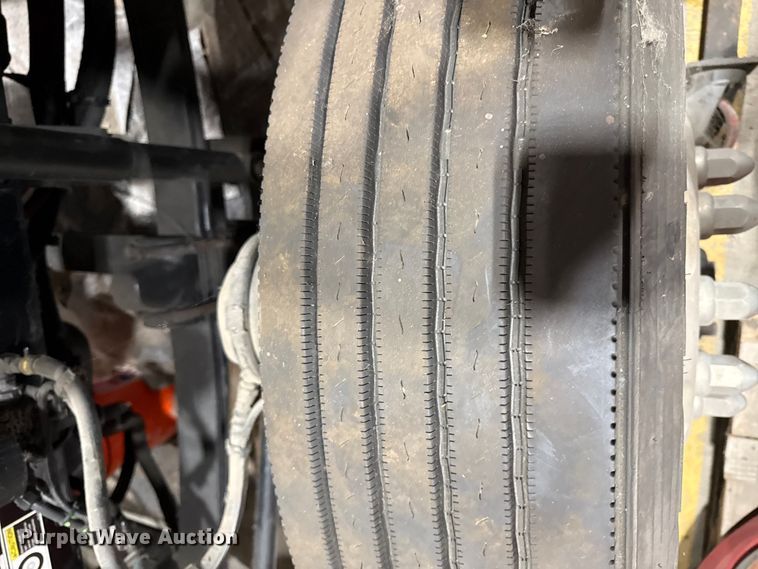 image for item DZ4332 2016 Kenworth T400 semi truck