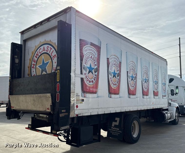 image for item DZ4336 2012 Kenworth refrigerated truck