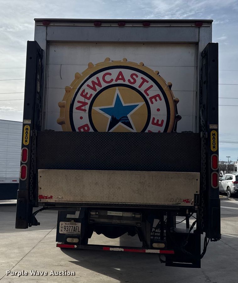 image for item DZ4336 2012 Kenworth refrigerated truck