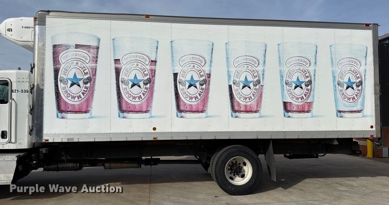 image for item DZ4336 2012 Kenworth refrigerated truck